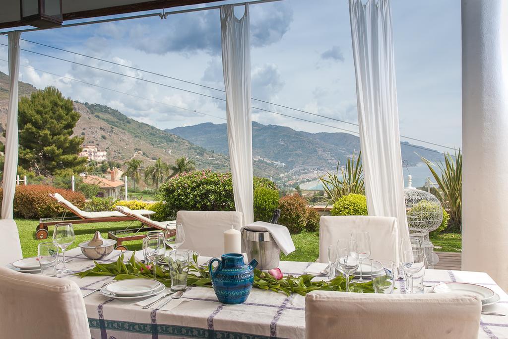 Luxury Taorum Villa With Spectacular Sea Views In Taormina Exterior foto