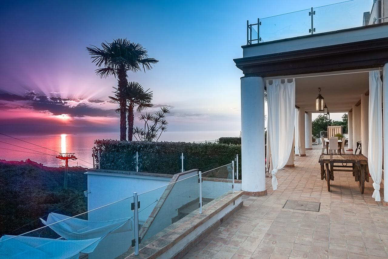 Luxury Taorum Villa With Spectacular Sea Views In Taormina Exterior foto
